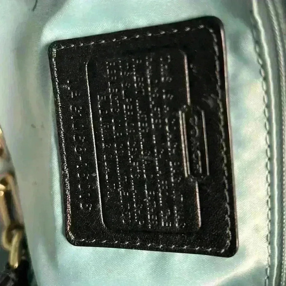 Coach vintage black patent leather purse with removable chain! - Picture 5 of 8